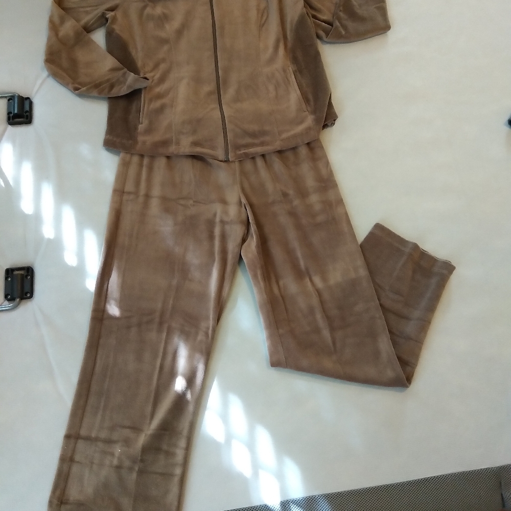 Westbound velour type top and bottom